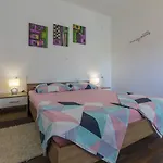 Hundefreundliches Mit Bbq, Privatem Balkon Und Nur 700 Meter Zum Crikvenica