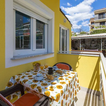 Lägenhet Hundefreundliches Mit Bbq, Privatem Balkon Und Nur 700 Meter Zum *