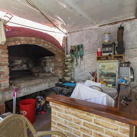 Hundefreundliches Mit Bbq, Privatem Balkon Und Nur 700 Meter Zum