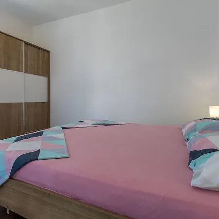 Hundefreundliches Mit Bbq, Privatem Balkon Und Nur 700 Meter Zum *