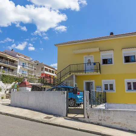 Hundefreundliches Mit Bbq, Privatem Balkon Und Nur 700 Meter Zum